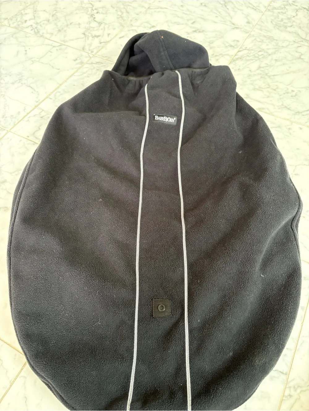 Babysafe Black Fleece Baby Cover with White Piping - Picture 5 of 5